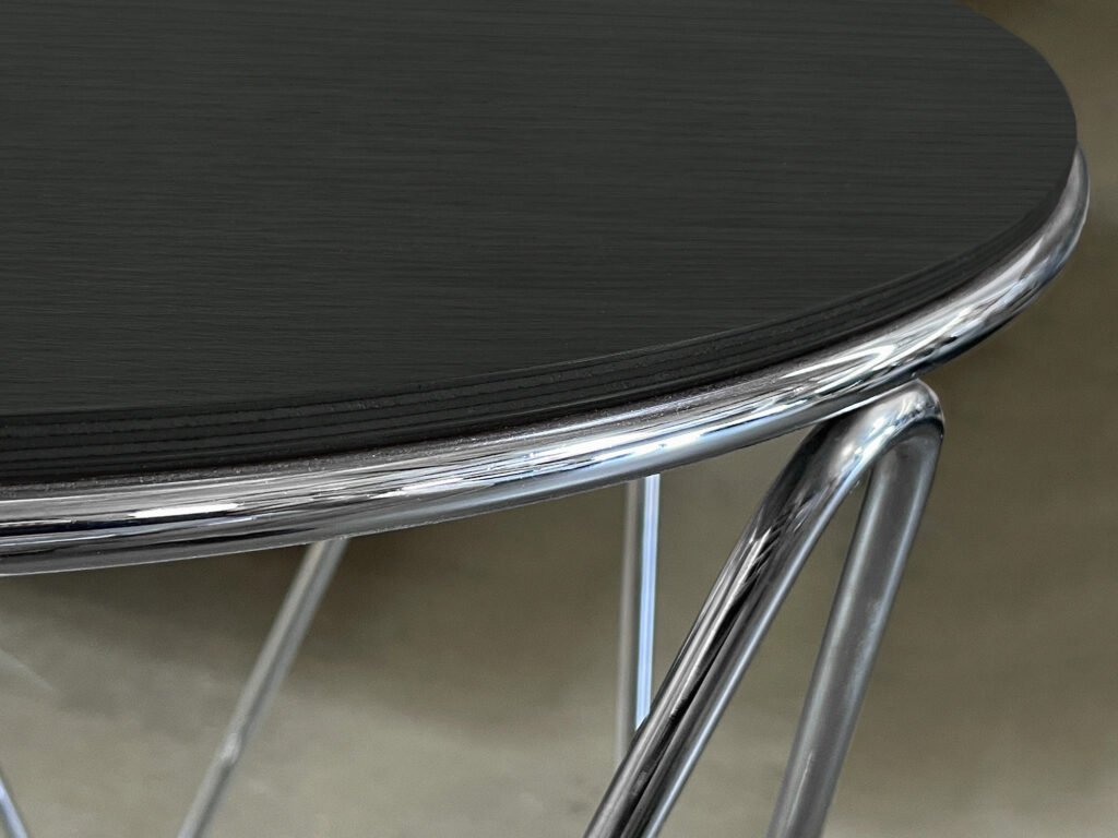 Betwixt Edge Detail - Veneer Top