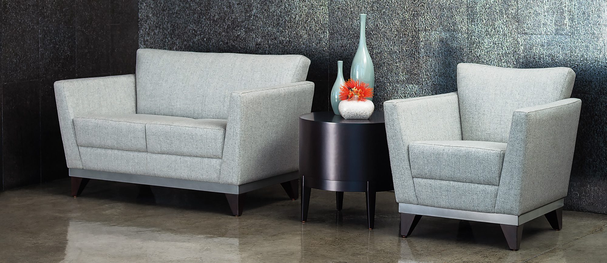 Huddle Lounge and Love Seat with Ovate Occasional Tables