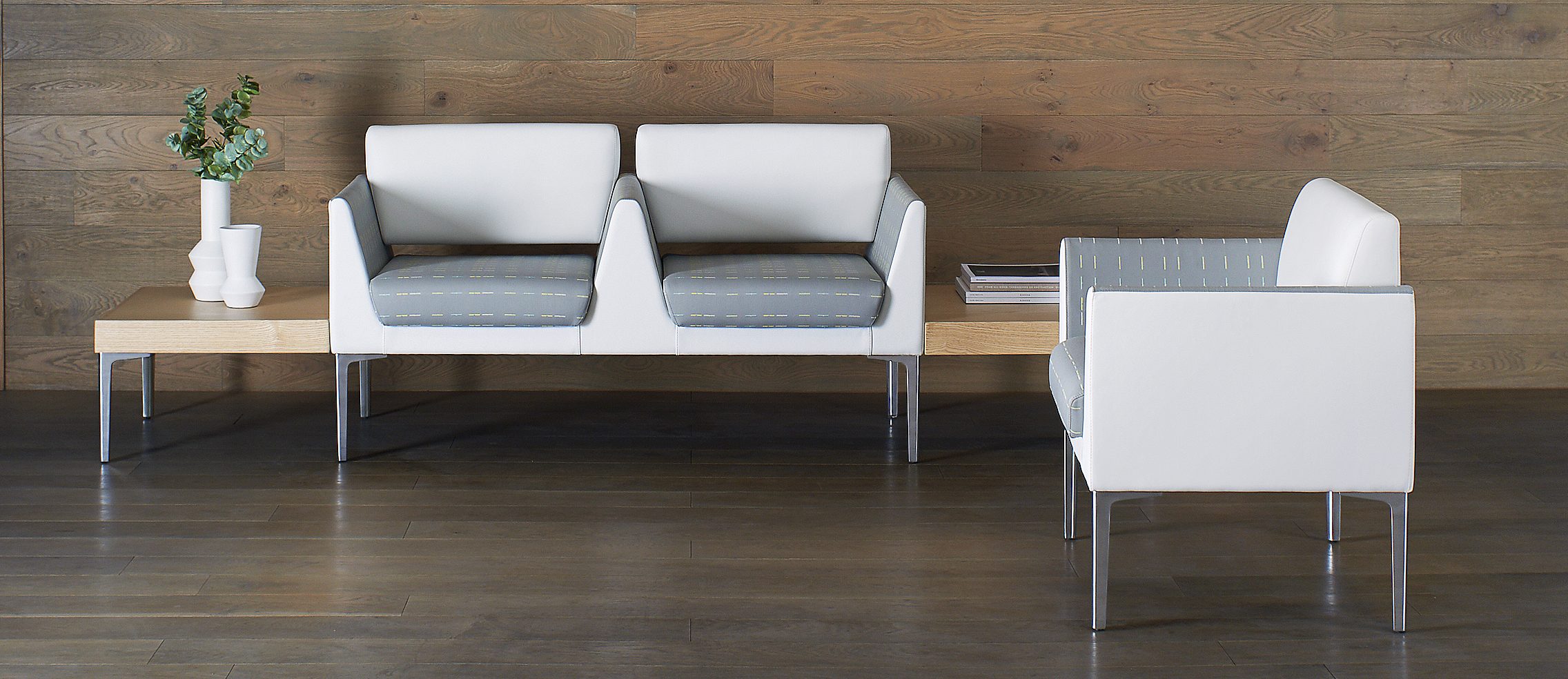 Savina Lounge and Two-Seat Tandem with End Tables