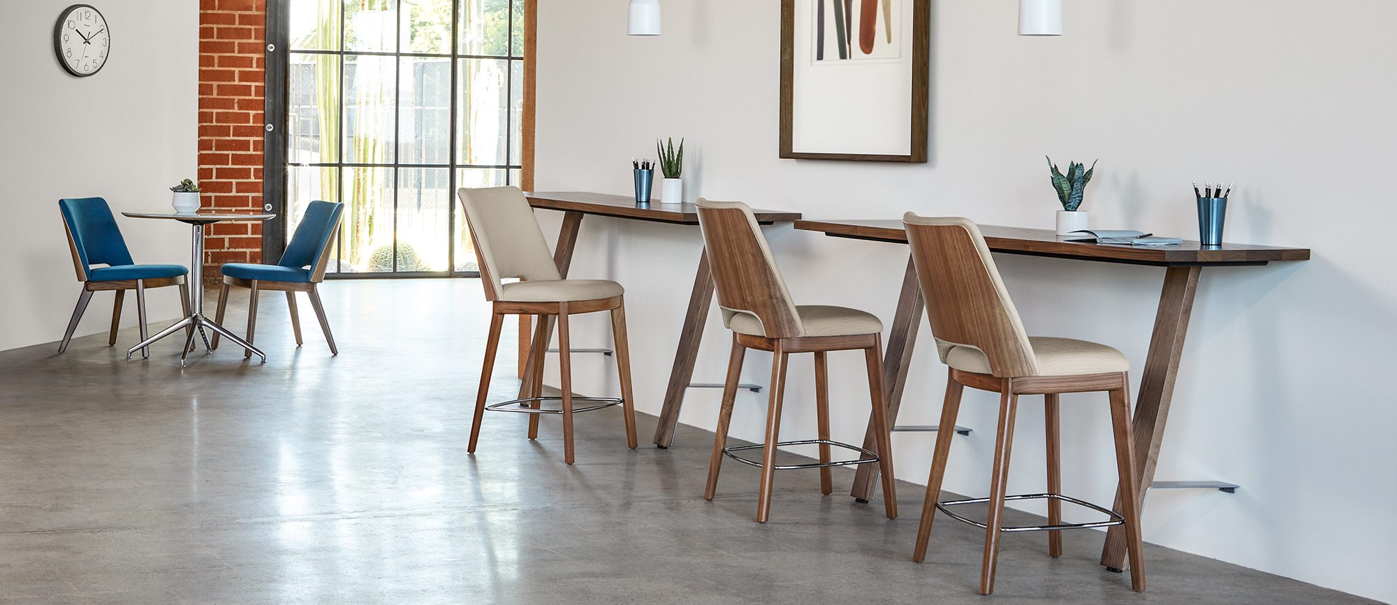 Theme Stools with Wall Mounted Delen Tables